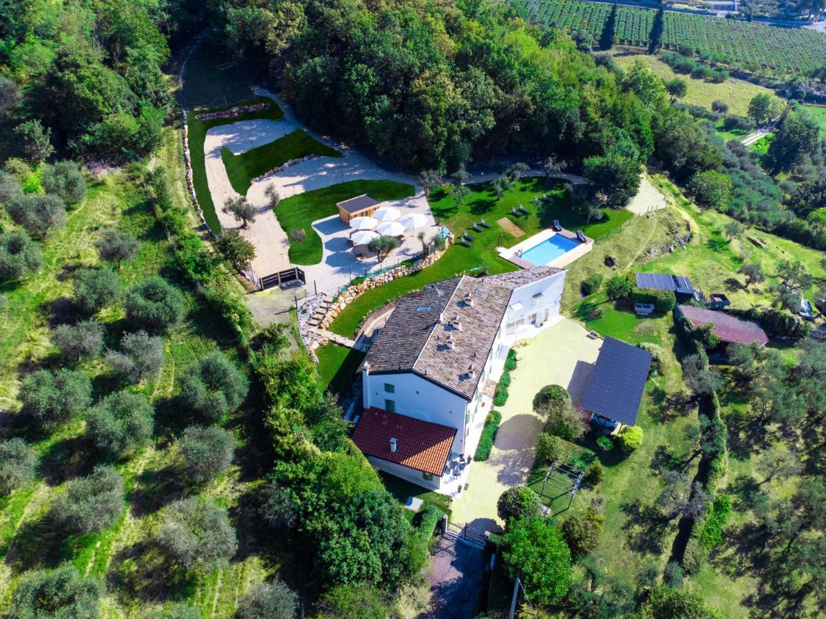 קאפרינו ורונזה Agriturismo Maison 1933 מראה חיצוני תמונה